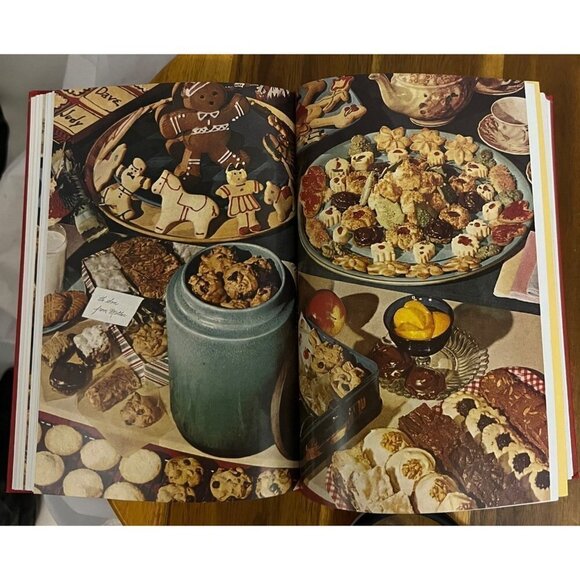 Vintage Betty Crocker Picture Cook Book 1950 Hardcover First Edition Recipes USA - Picture 6 of 7